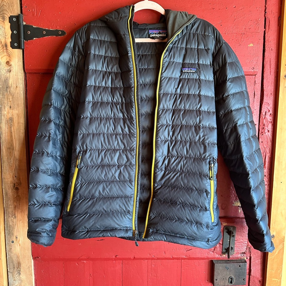 Patagonia Men’s Down Sweater Hoody